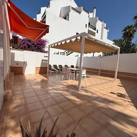 Parque Santiago 2, 1, Tenerife Dream Villa *